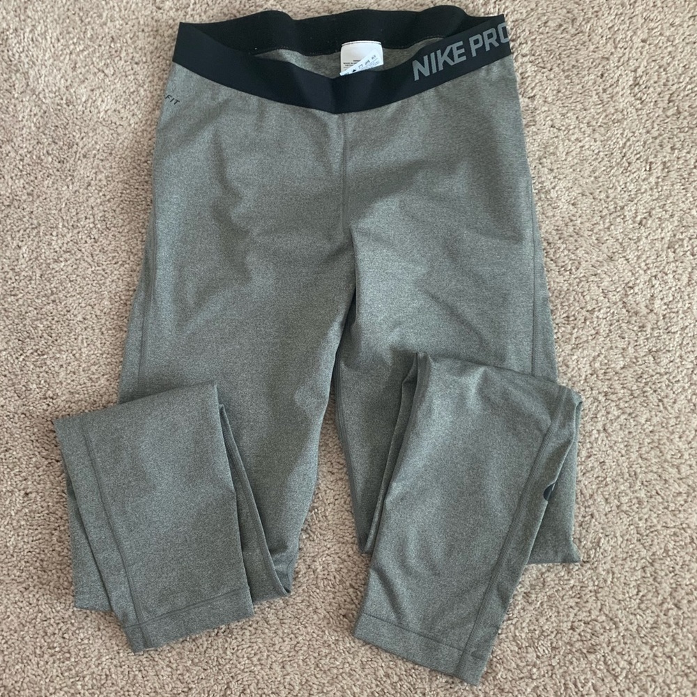 Women’s Nike Pro Leggings